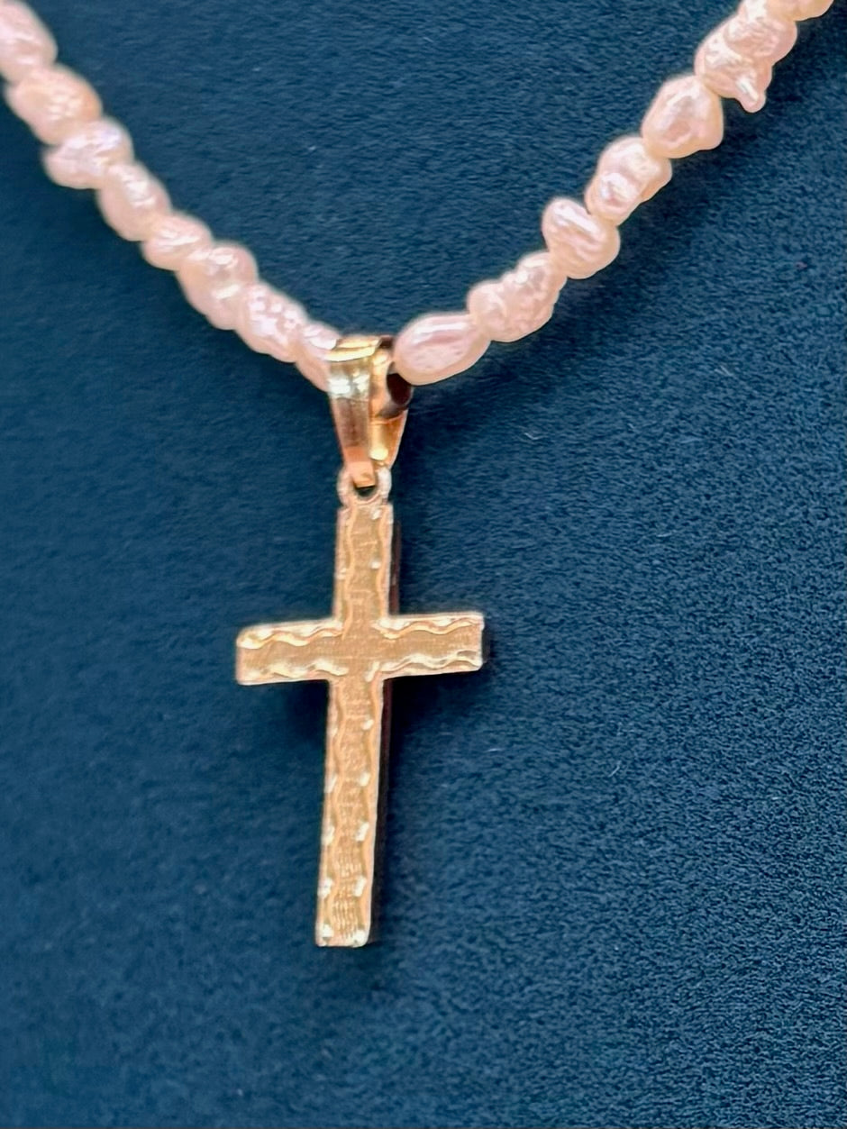 Cross and freshwater pearl necklace