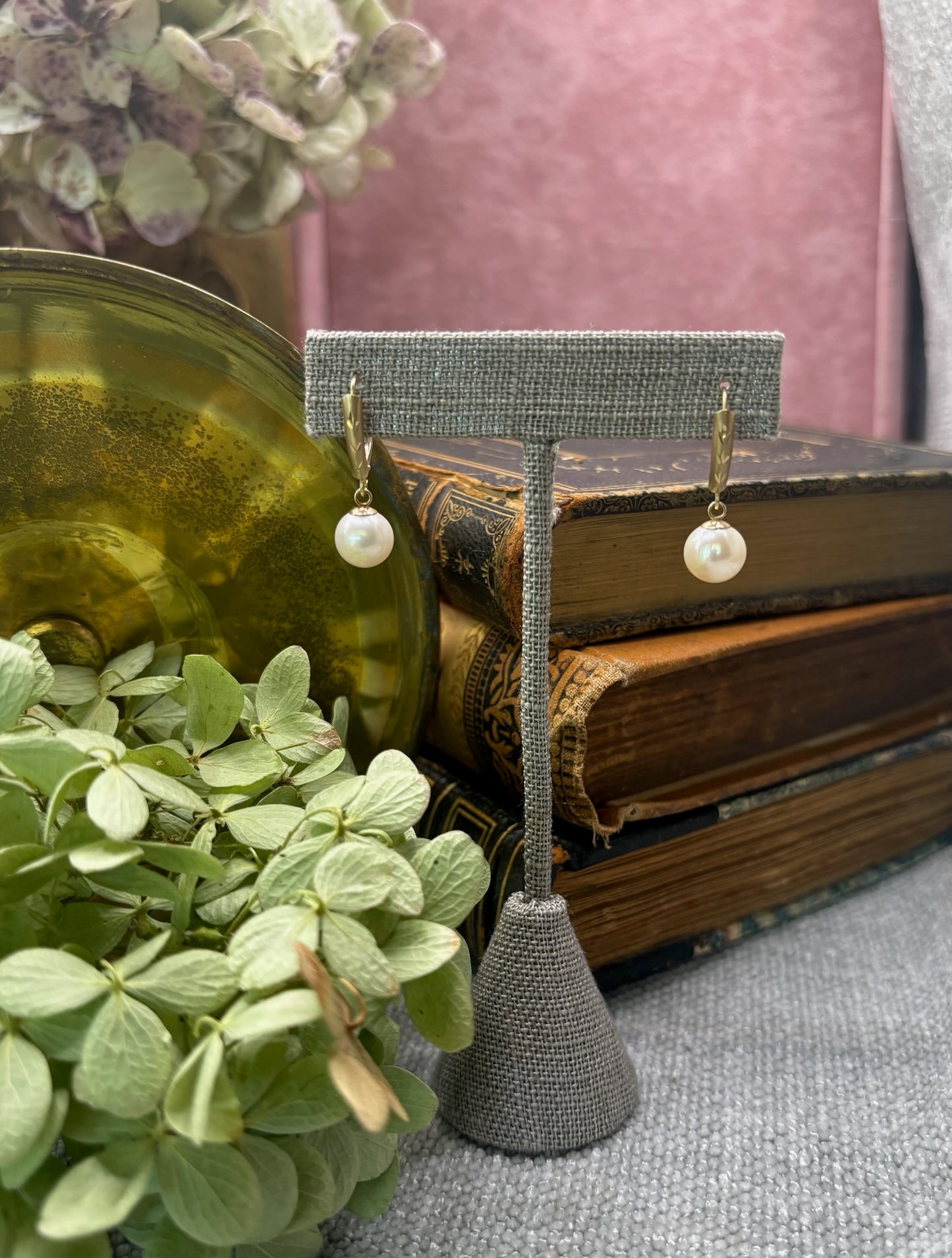 Pearl drop earrings