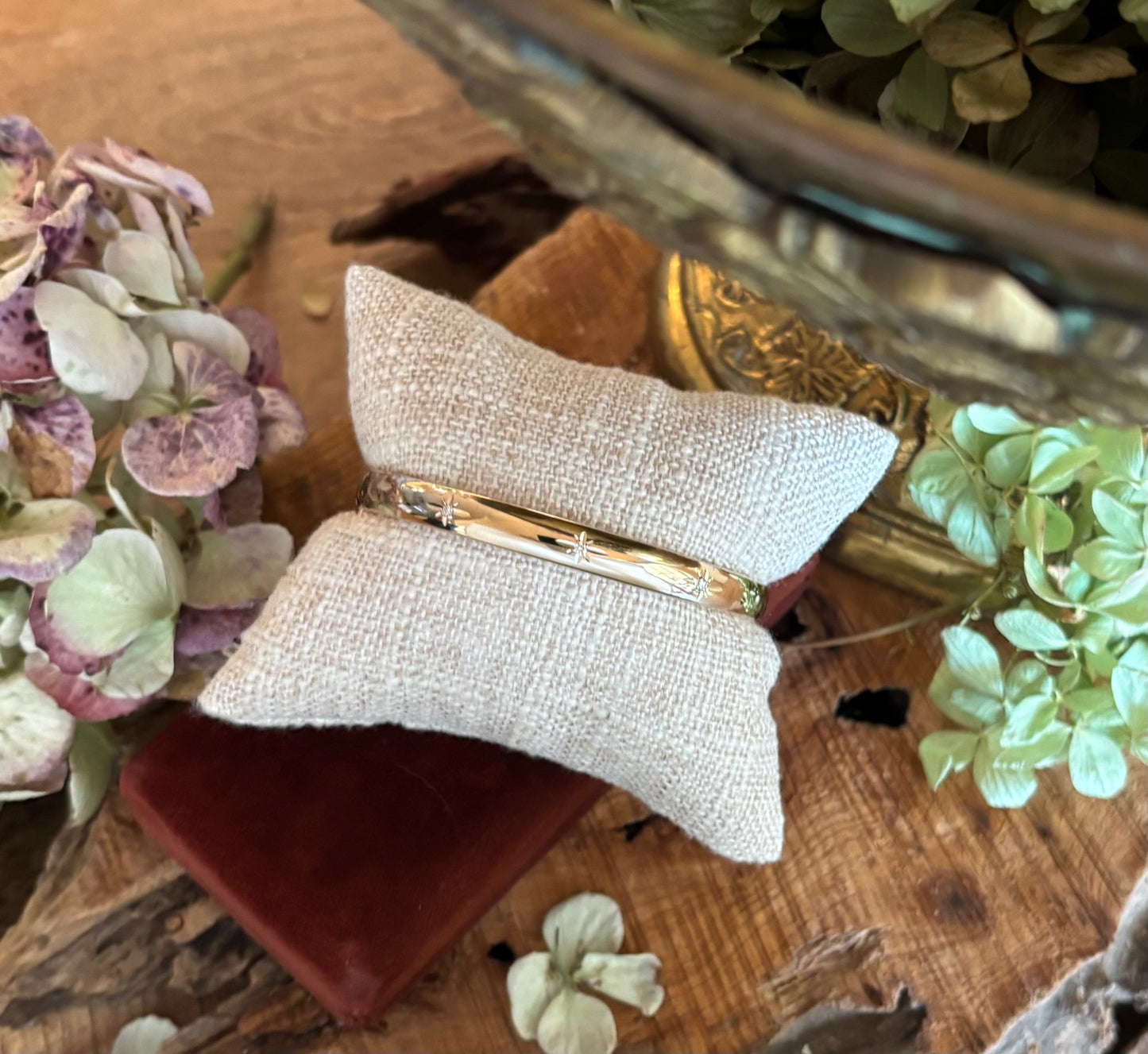 Starcut Diamond Gold Filled Bangle Bracelet -thin
