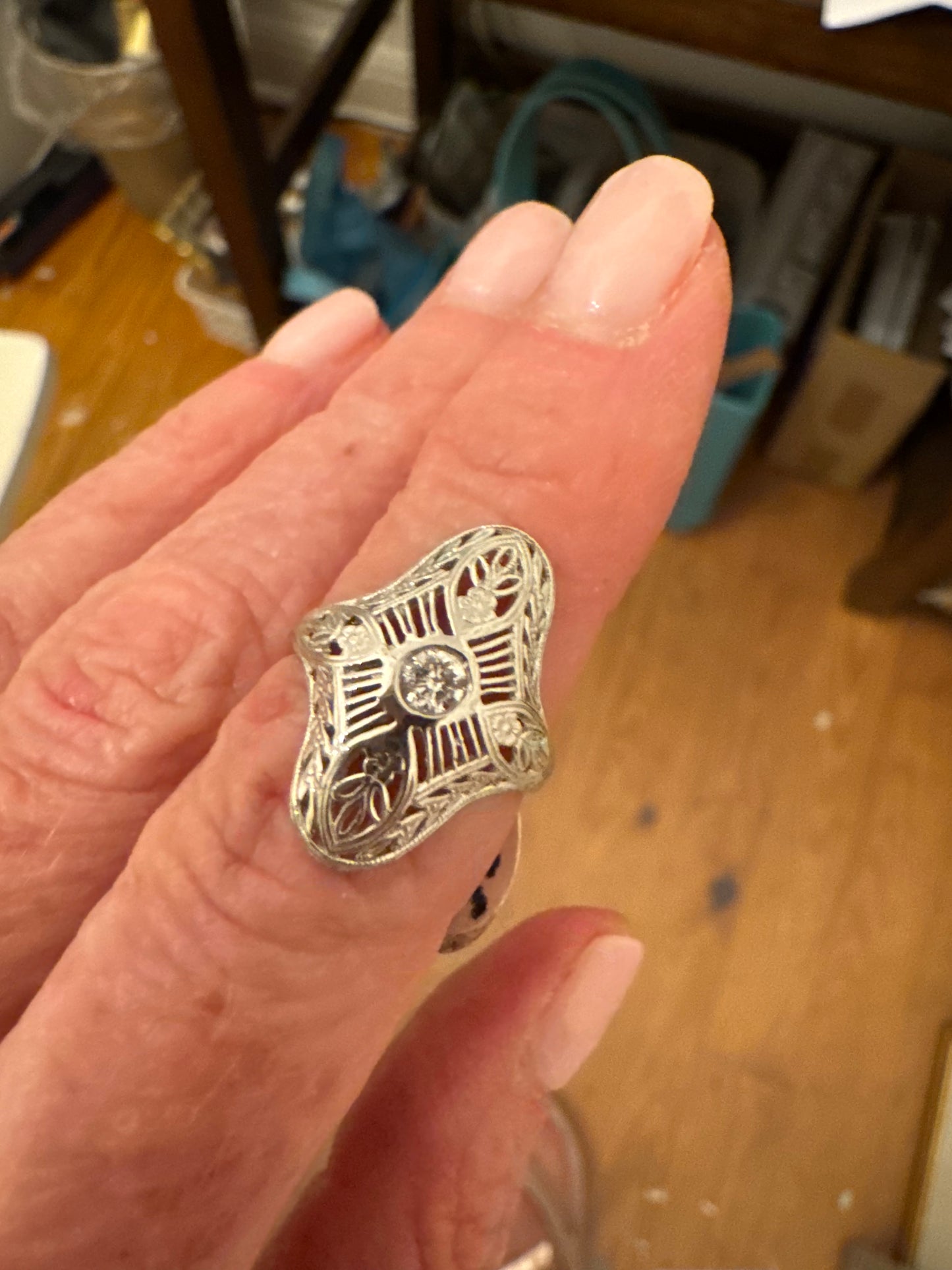 Antique Art Deco 14K White Gold Diamond Filigree Ring