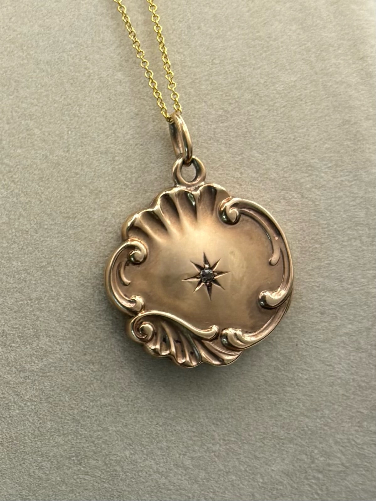 Victorian Locket Pendant Necklace