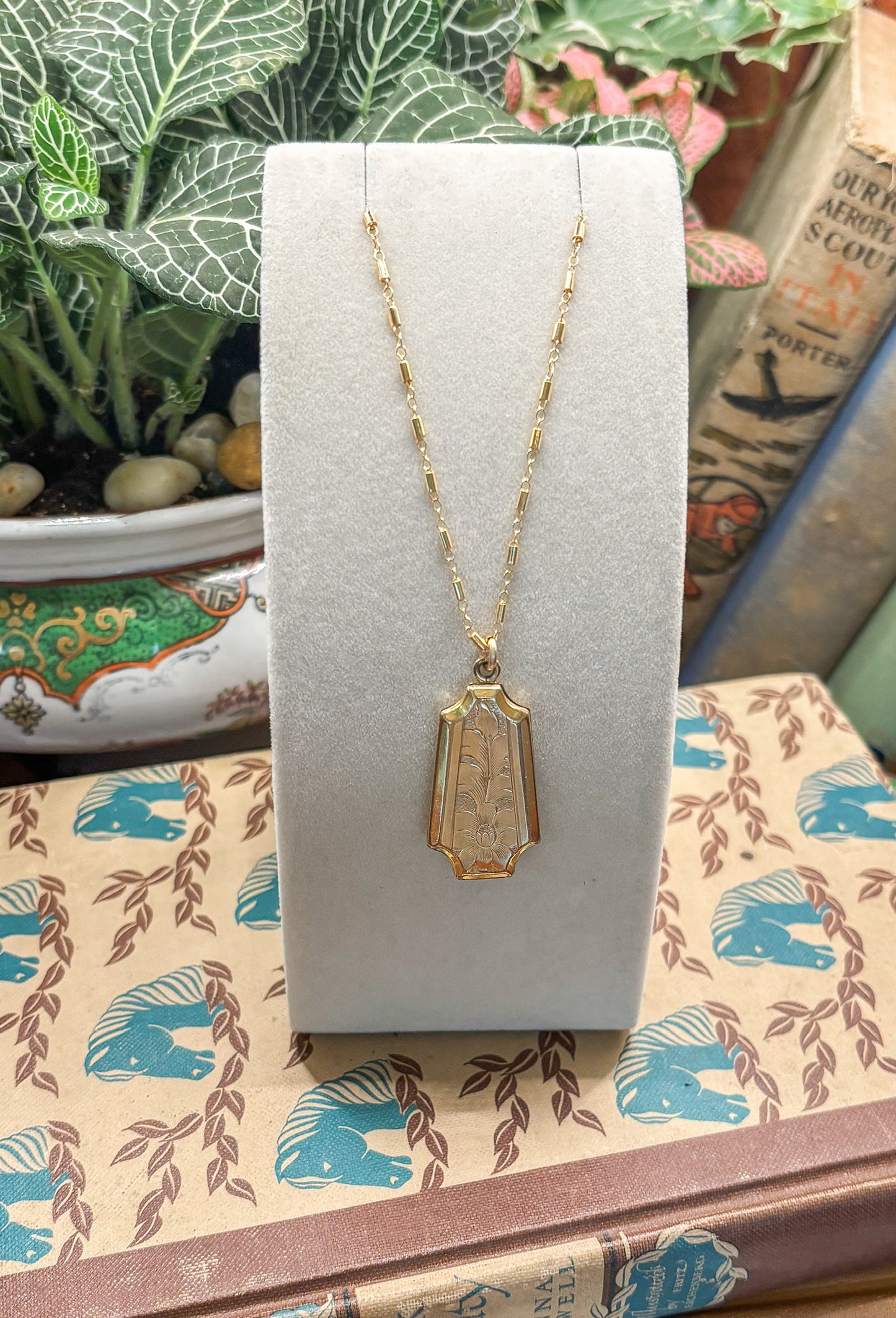 Nouveau Gold Filled Etched Locket Pendant Necklace