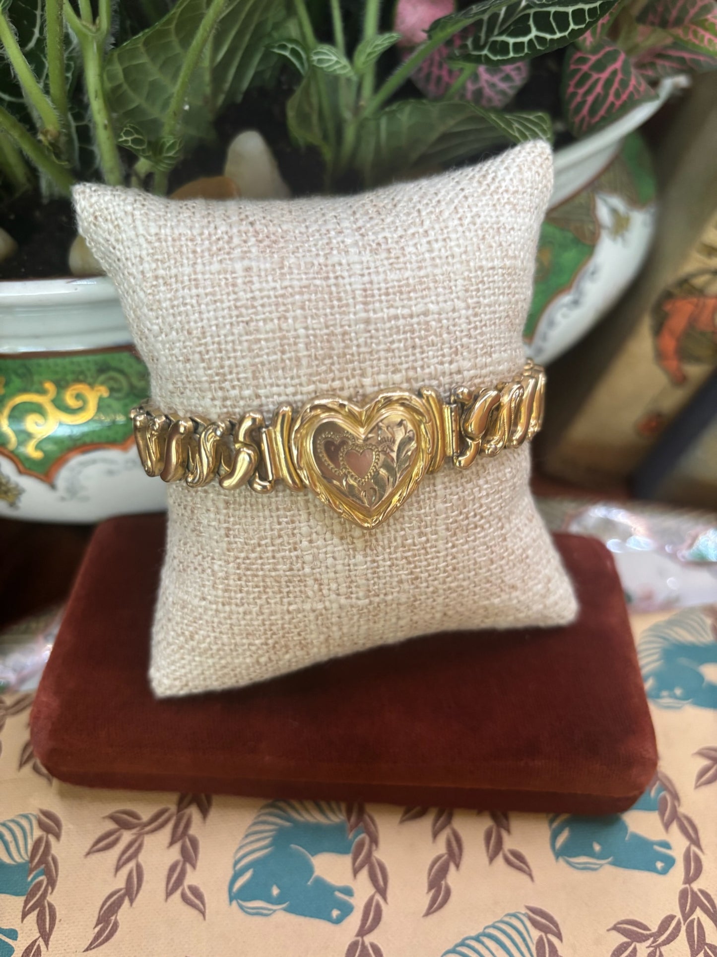 Vintage Sweetheart Expansion Bracelet
