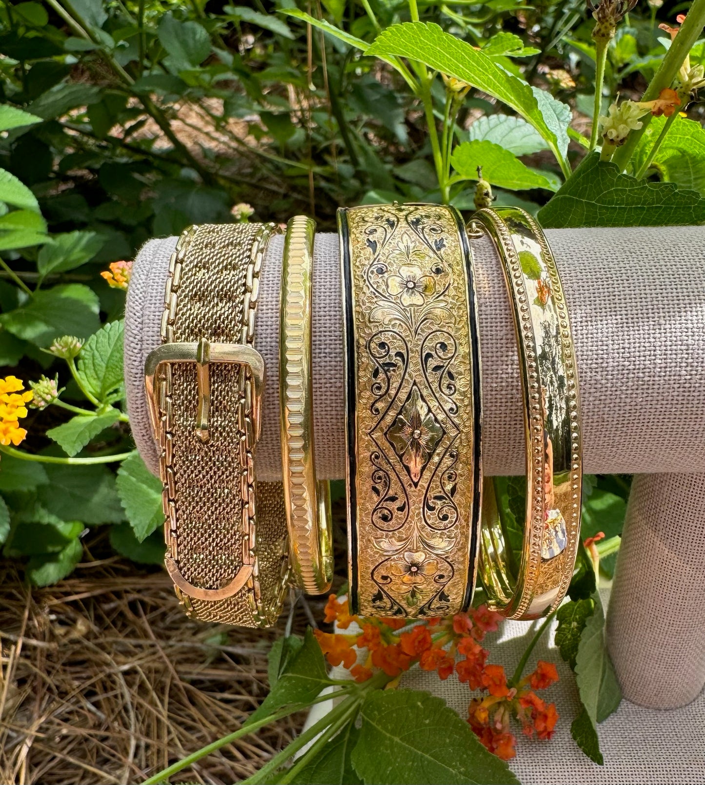 Vintage Mesh Buckle Bracelet