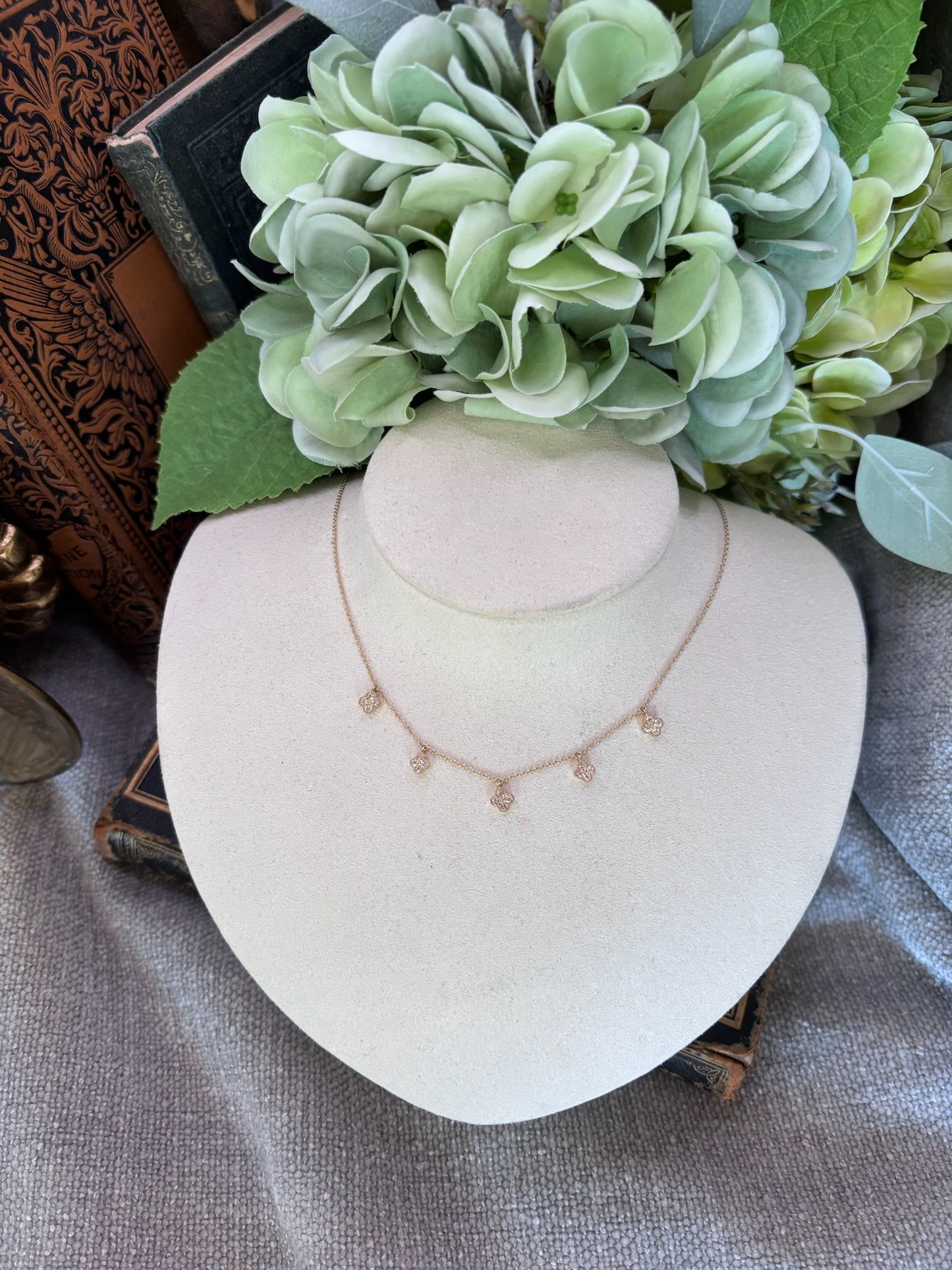 Dangling Clover Station Necklace