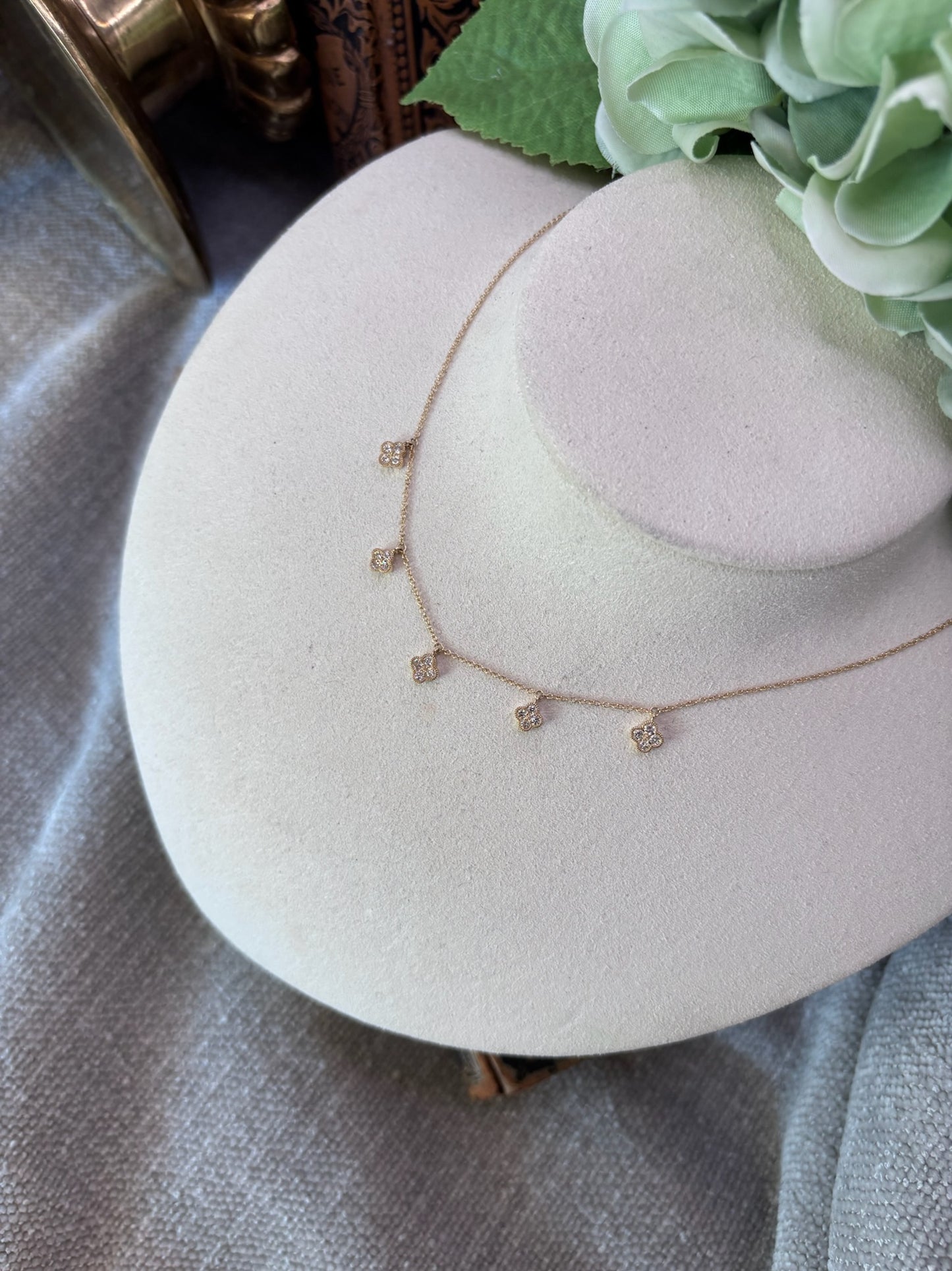 Dangling Clover Station Necklace