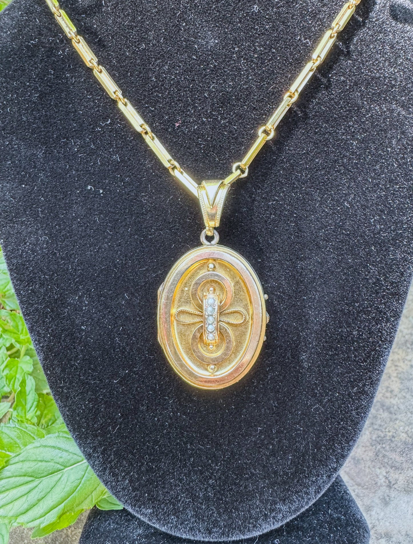 Seedpearl Adorned Locket