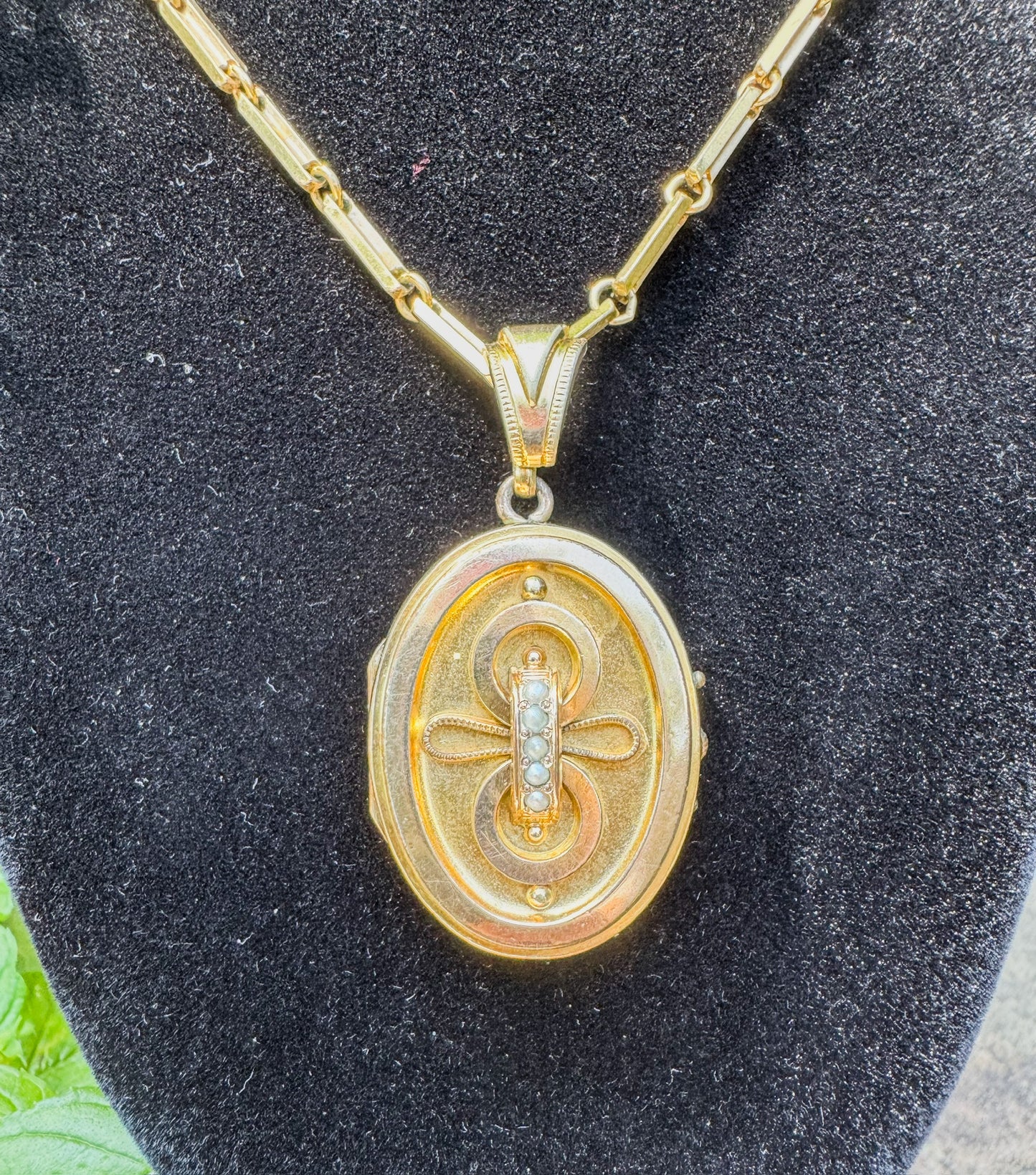 Seedpearl Adorned Locket