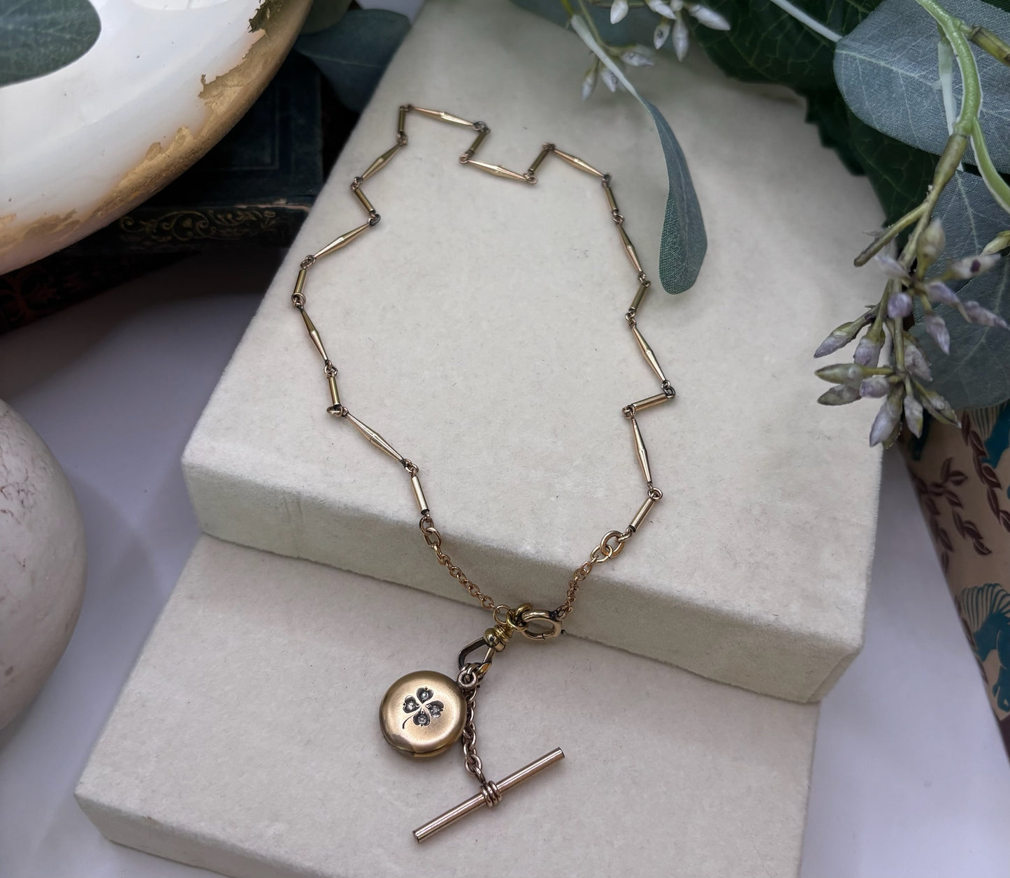 Bar and Clover Pendant Necklace